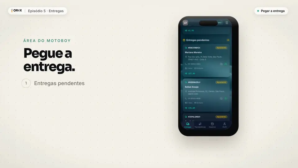 Celular do motoboy com a lista de entregas pendentes.